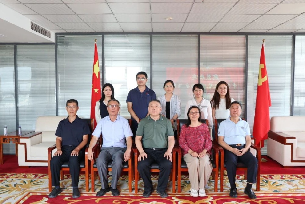 Warmly welcome the leaders of the China Inorganic Salt Industry Association to visit and provide guidance at Wanfeng Group!