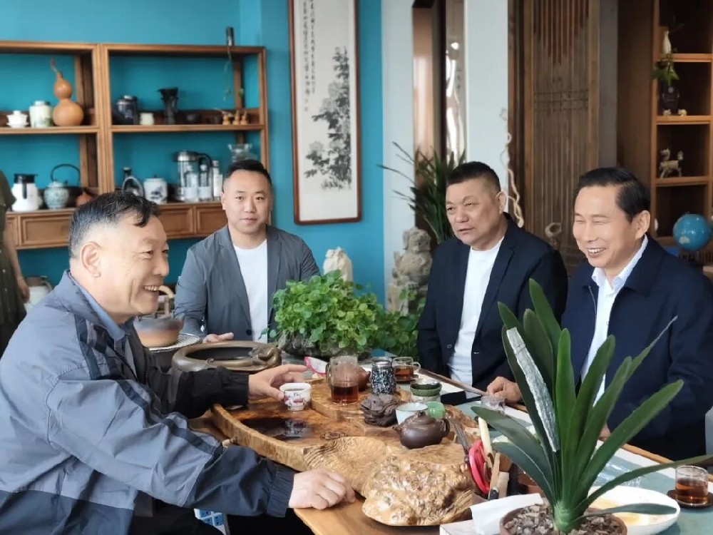 The Jiangsu Chamber of Commerce in Weifang visited Wanfeng Group to jointly draw up a development blueprint